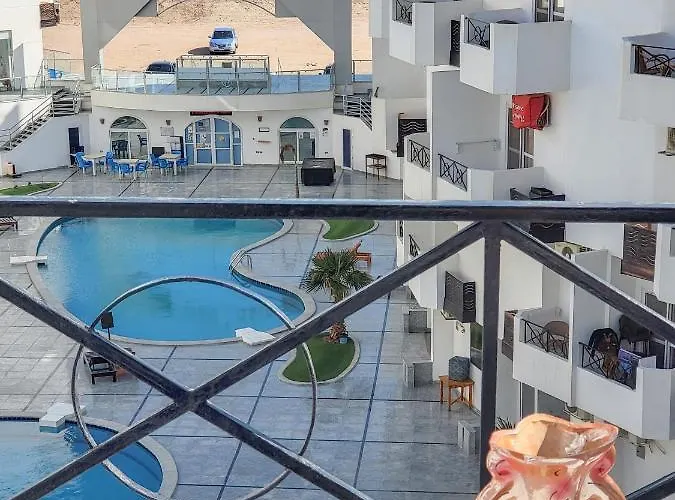 Bluehouse Near The Sea Redsealine * Hurghada
