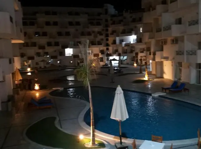 Bluehouse Near The Sea Redsealine * Hurghada