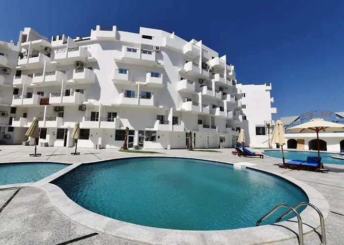 Apartment Bluehouse Near The Sea Redsealine Hurghada